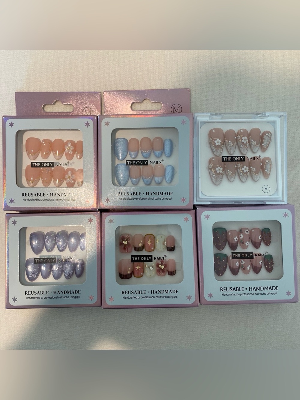 Set of 6 press on nails